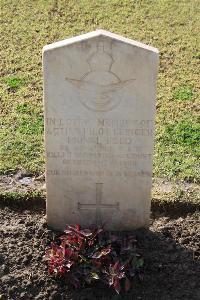 Ismailia War Memorial Cemetery - Reed, Lionel